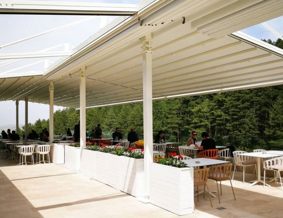 Pergola tenda u novoj bašti Sunnyland Trebević